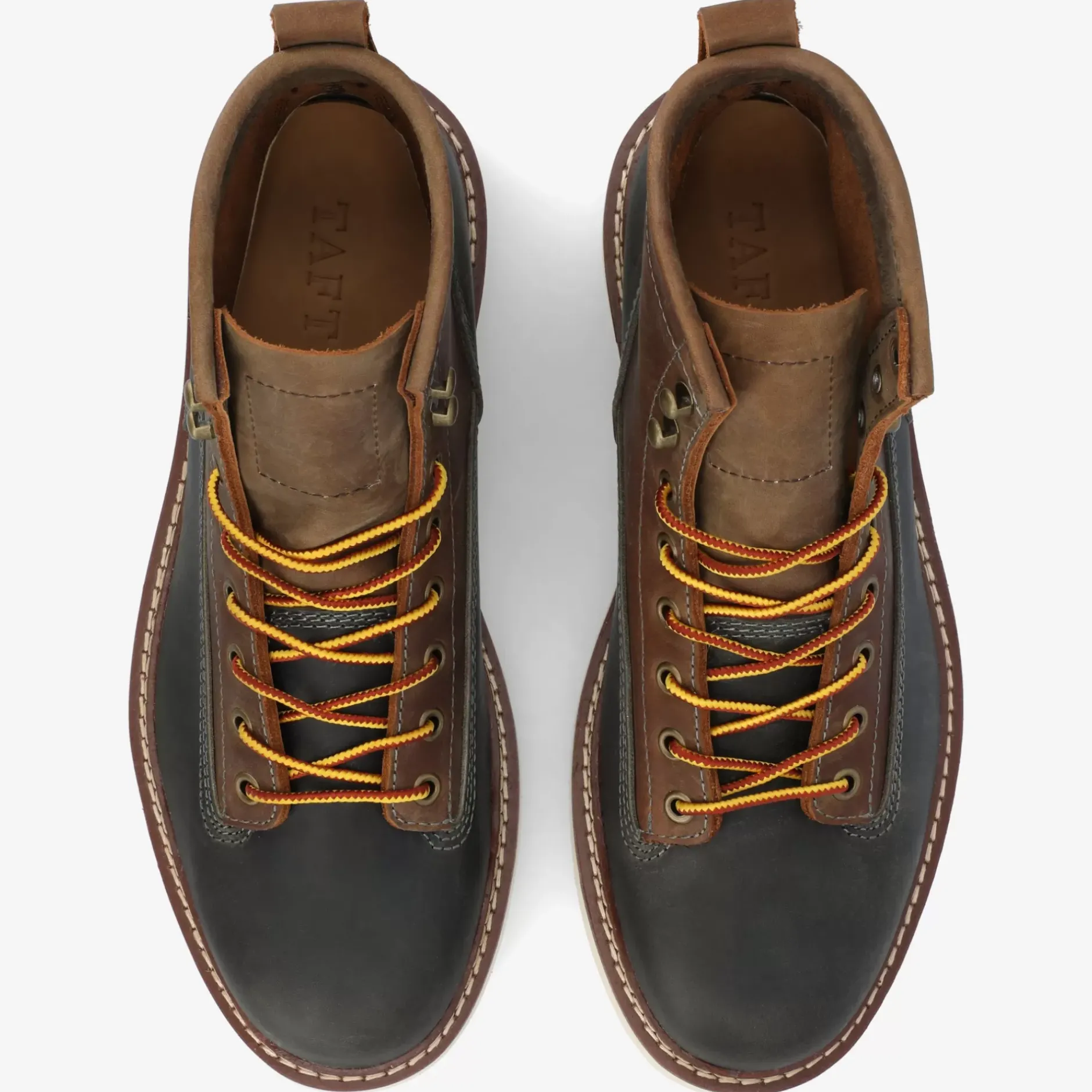 TAFT Taft 365|Taft 365 Boots>Model 001 Boot In Blue/Brown