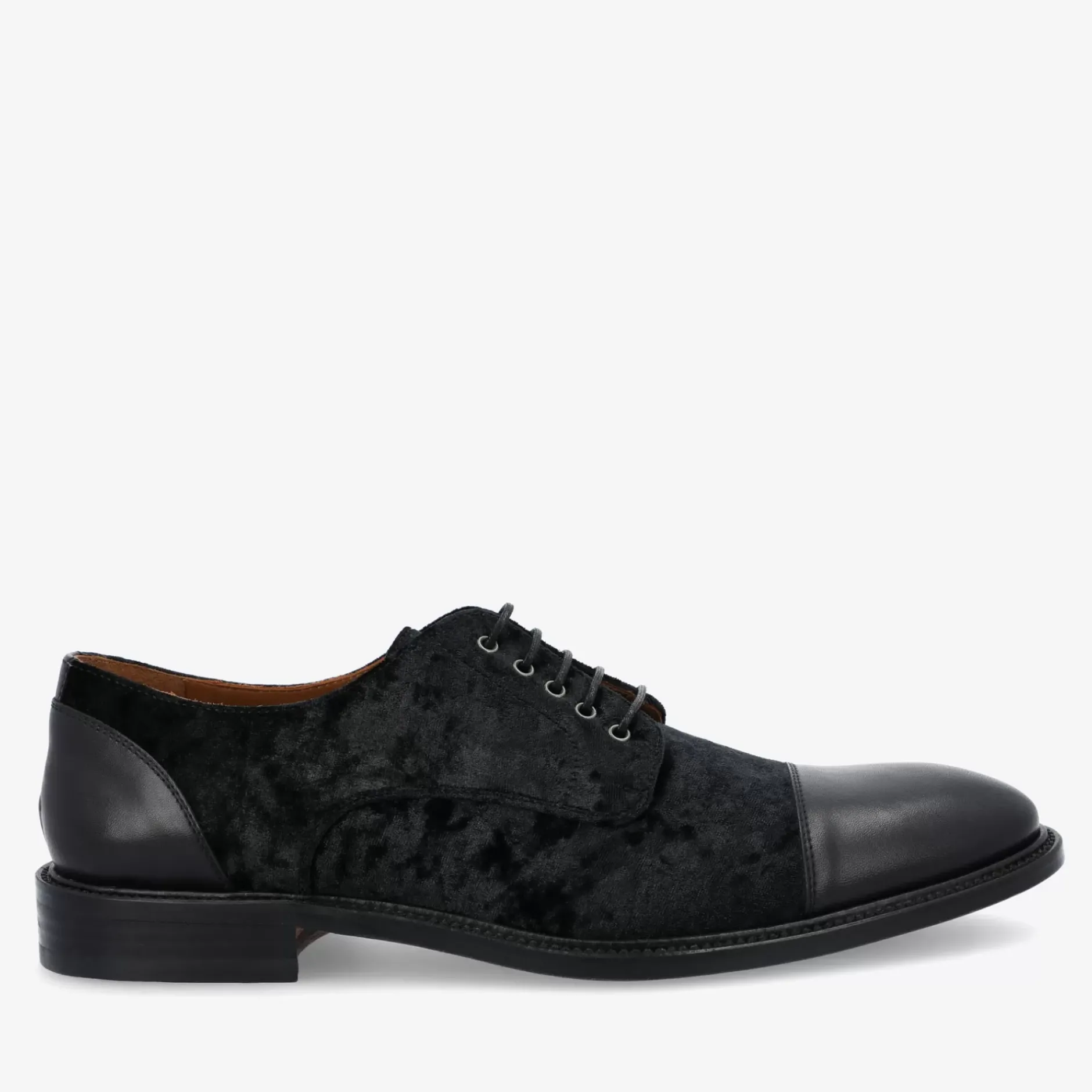 TAFT Shoes>The Jack Shoe In Black Velour |